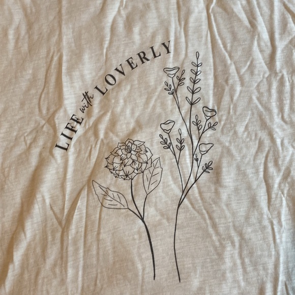 Life with Loverly floral tshirt - Picture 2 of 3